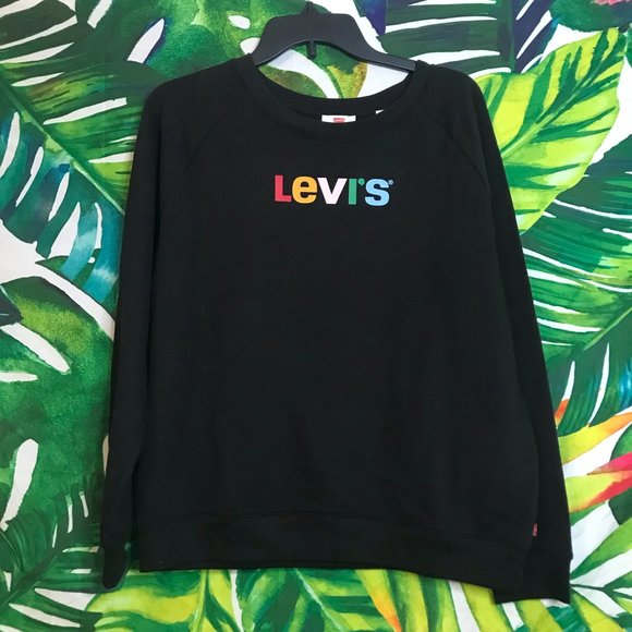13. $49 Levi’s Women’s Relaxed Graphic Multicolor Long Sleeve Sweatshirt - Picture 4 of 9